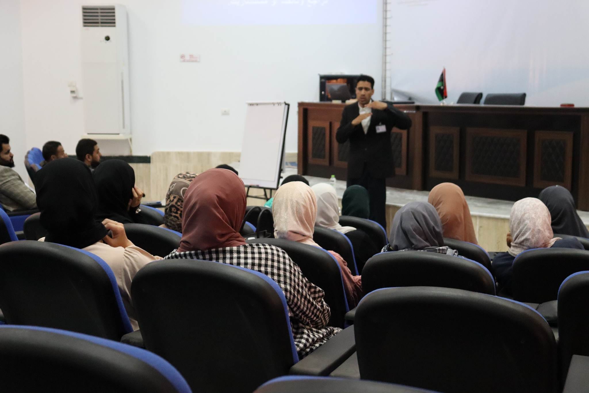 ختام دورة فن مخاطبة الجمهور