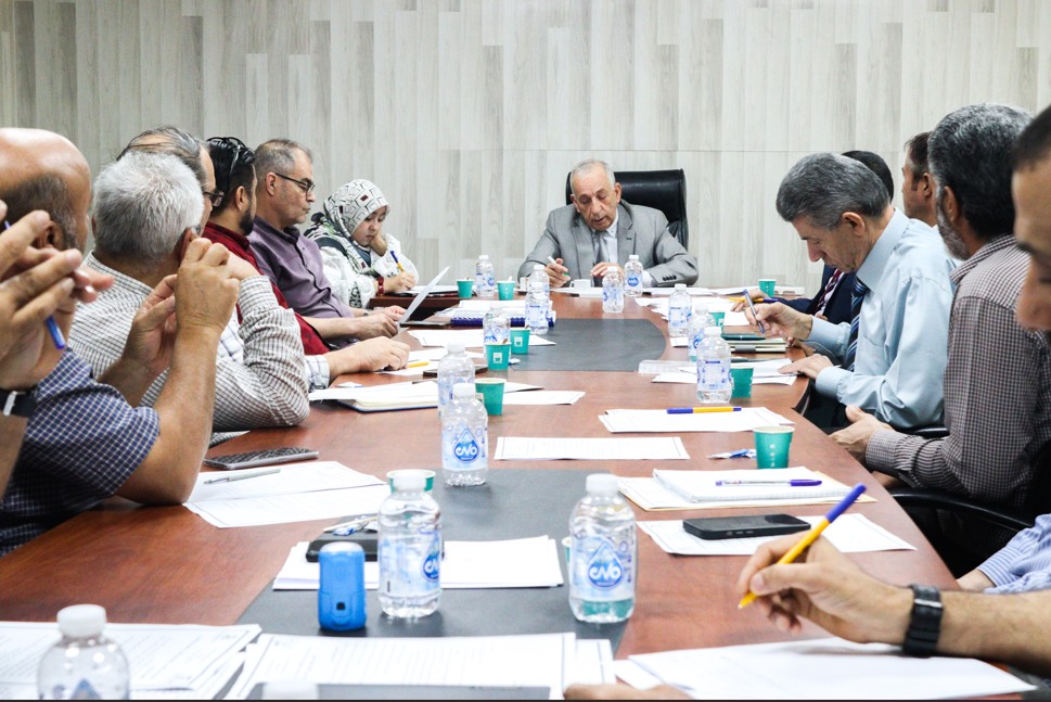 مجلس الكلية-إجتماع