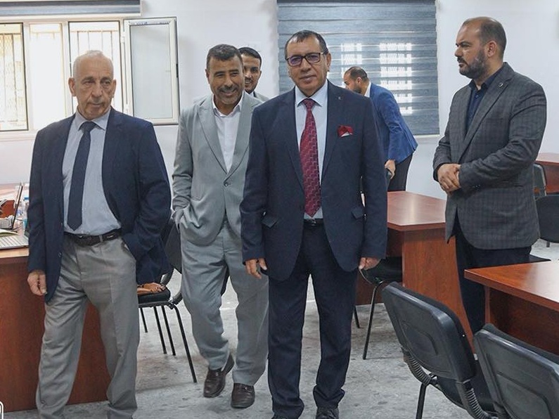 رئاسة الجامعة في ضيافة الكلية